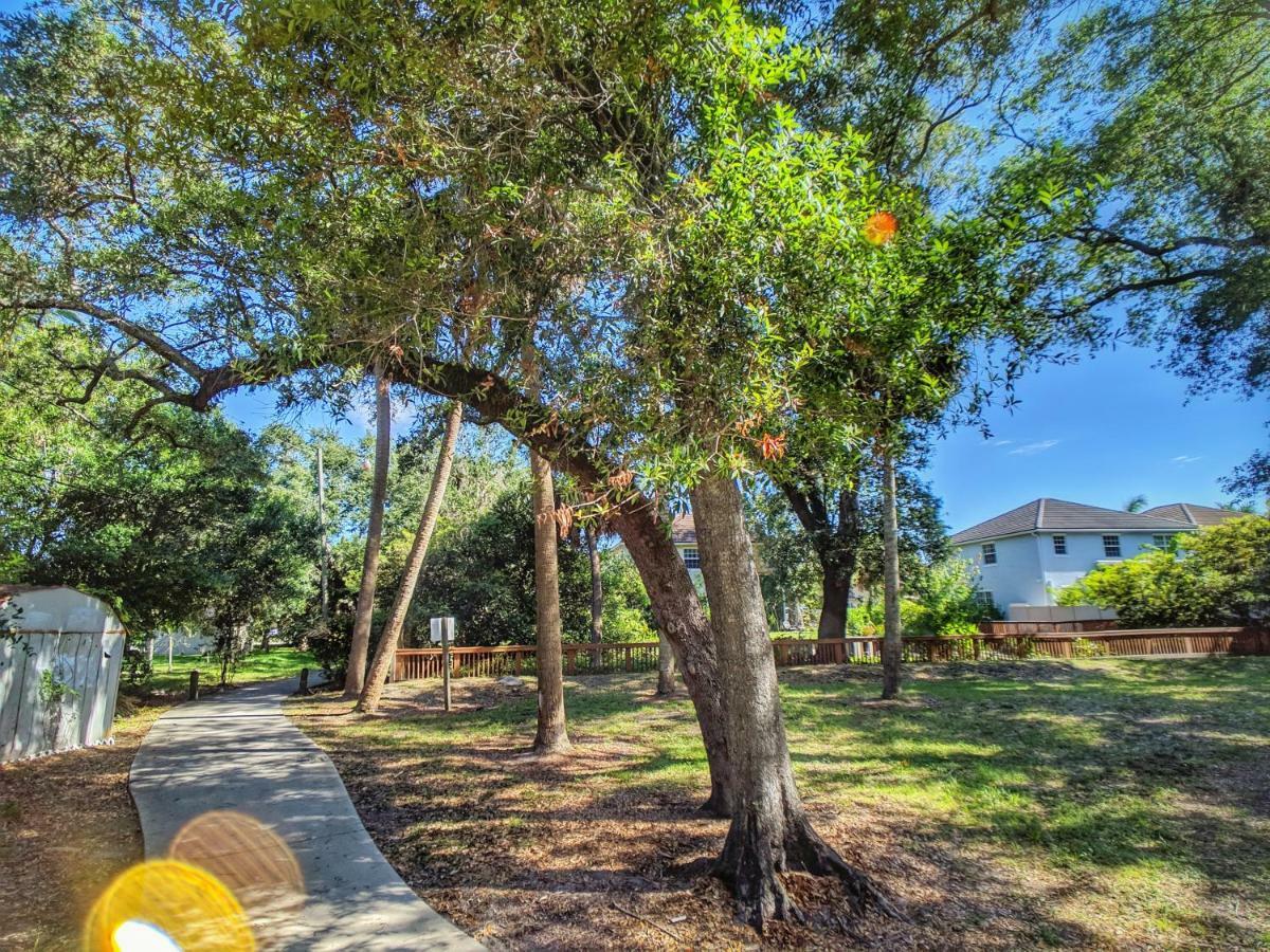 The Place Fort Lauderdale Exterior photo